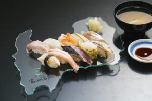 Try Toyama sushi in Toyama City, Toyama Prefecture /「富山湾鮨」