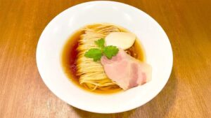 らーめん餃子専門店まんねん 丸鶏醤油らーめん